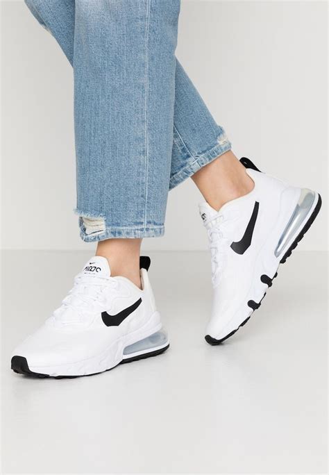 witte nike schoenen dames|Nike witte sandalen.